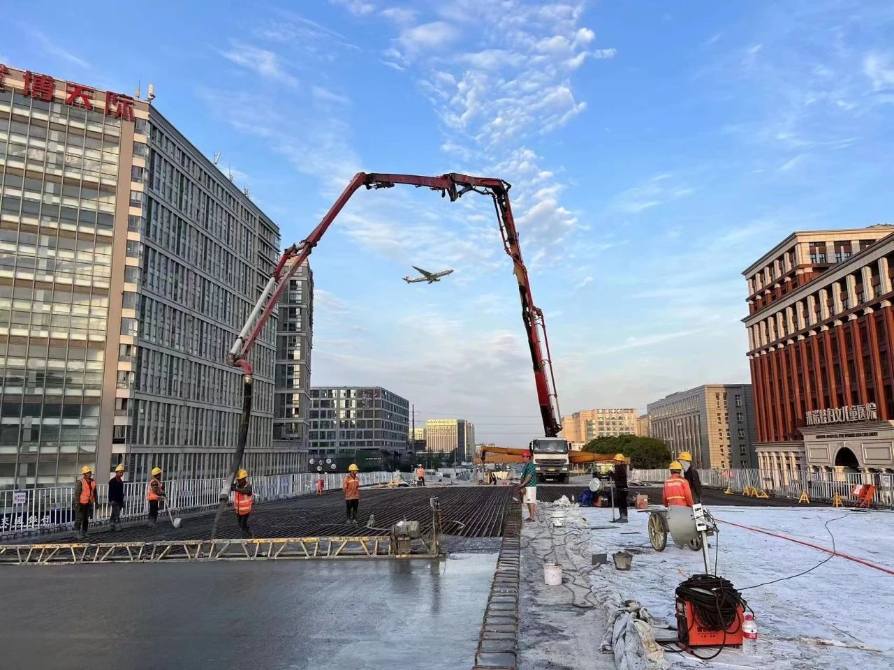 喜報 | 盛通公司承建武侯大道項目獲評“成都市結(jié)構(gòu)優(yōu)質(zhì)工程”！